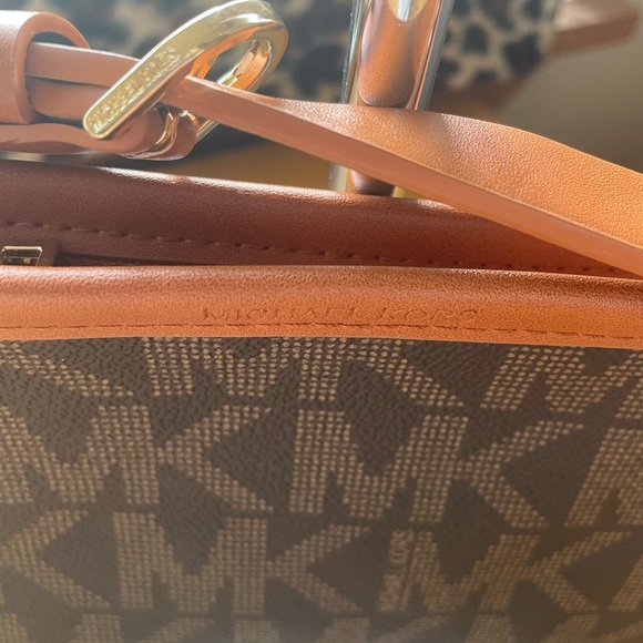 Michael Kors Belt-bag NWOT - Picture 5 of 15